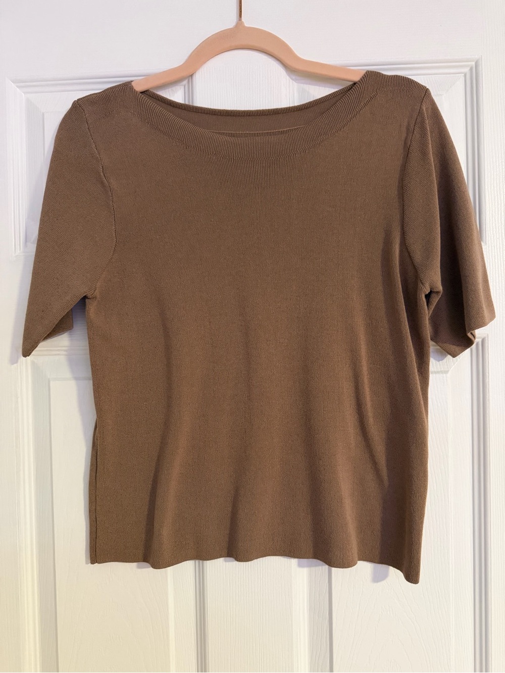 Women's Short-Sleeve Knit Top in Brown